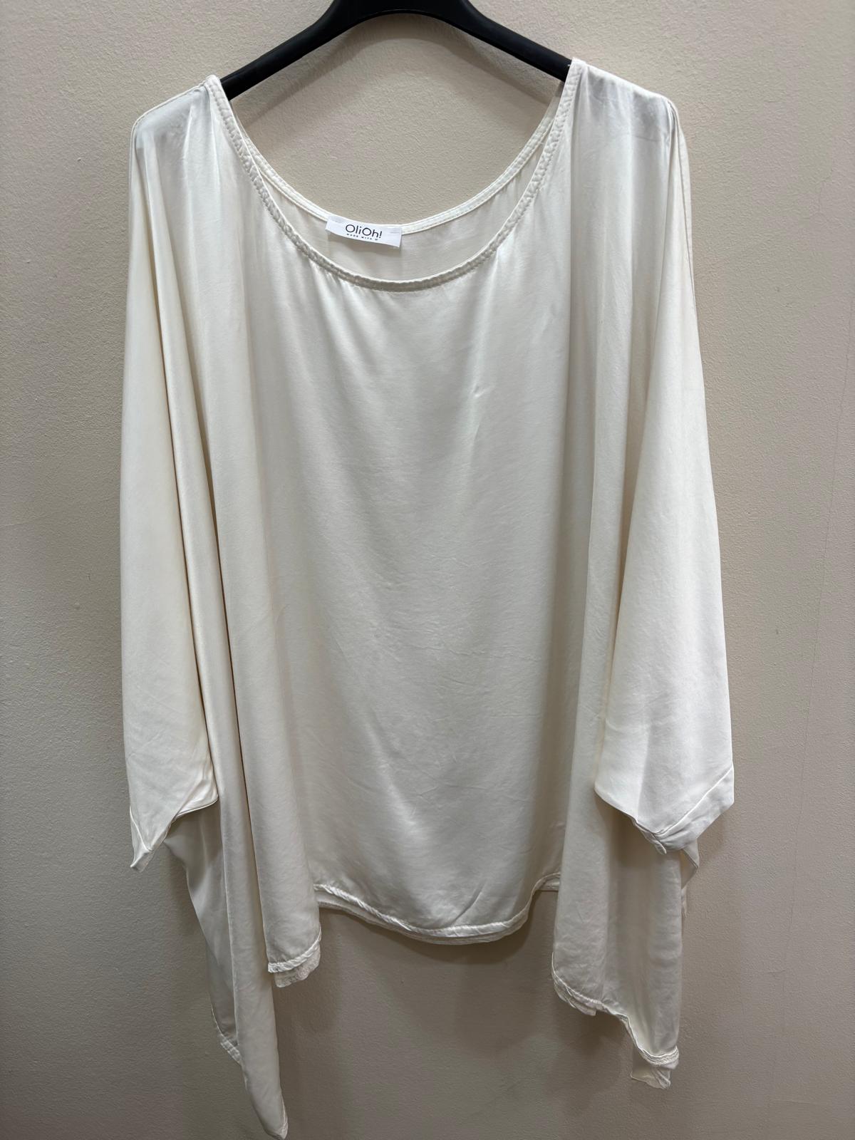 blusa de seda fluida
