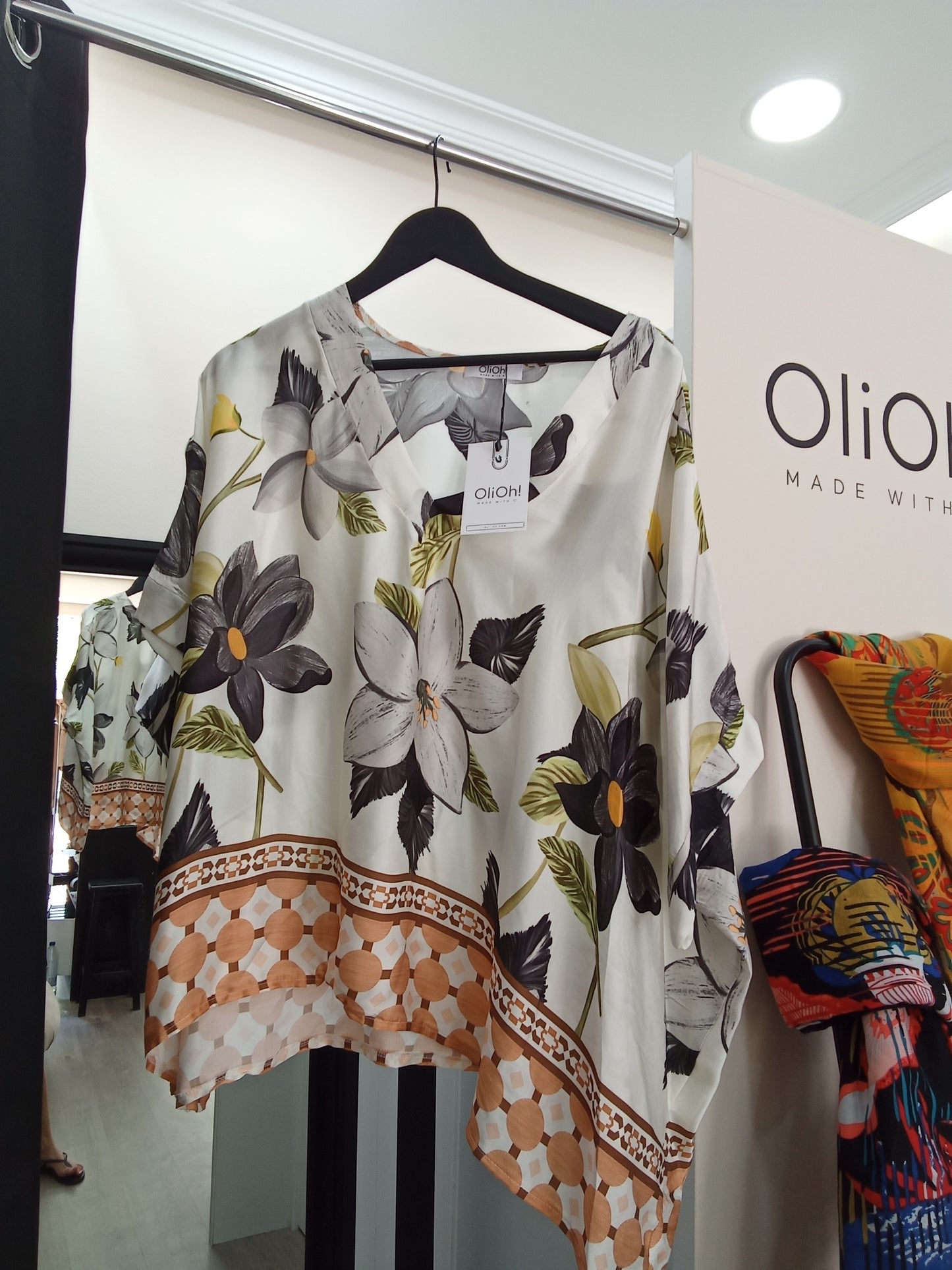 Blusa flor de loto