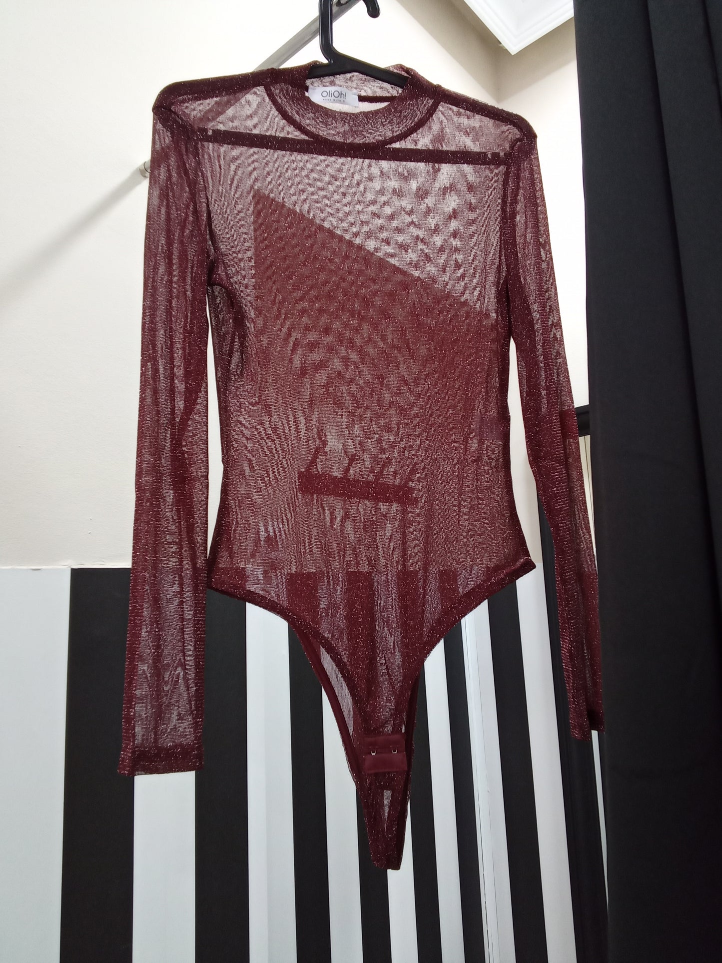 Body trasparente granate