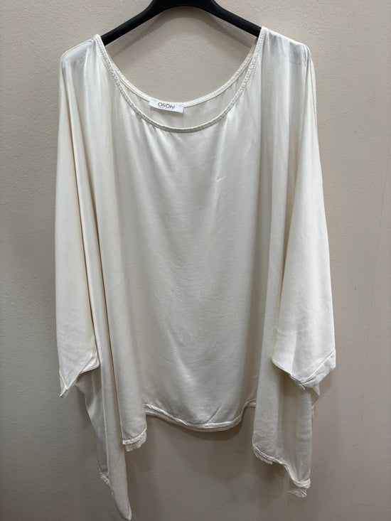 blusa de seda fluida