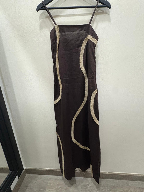 Vestido café de lino