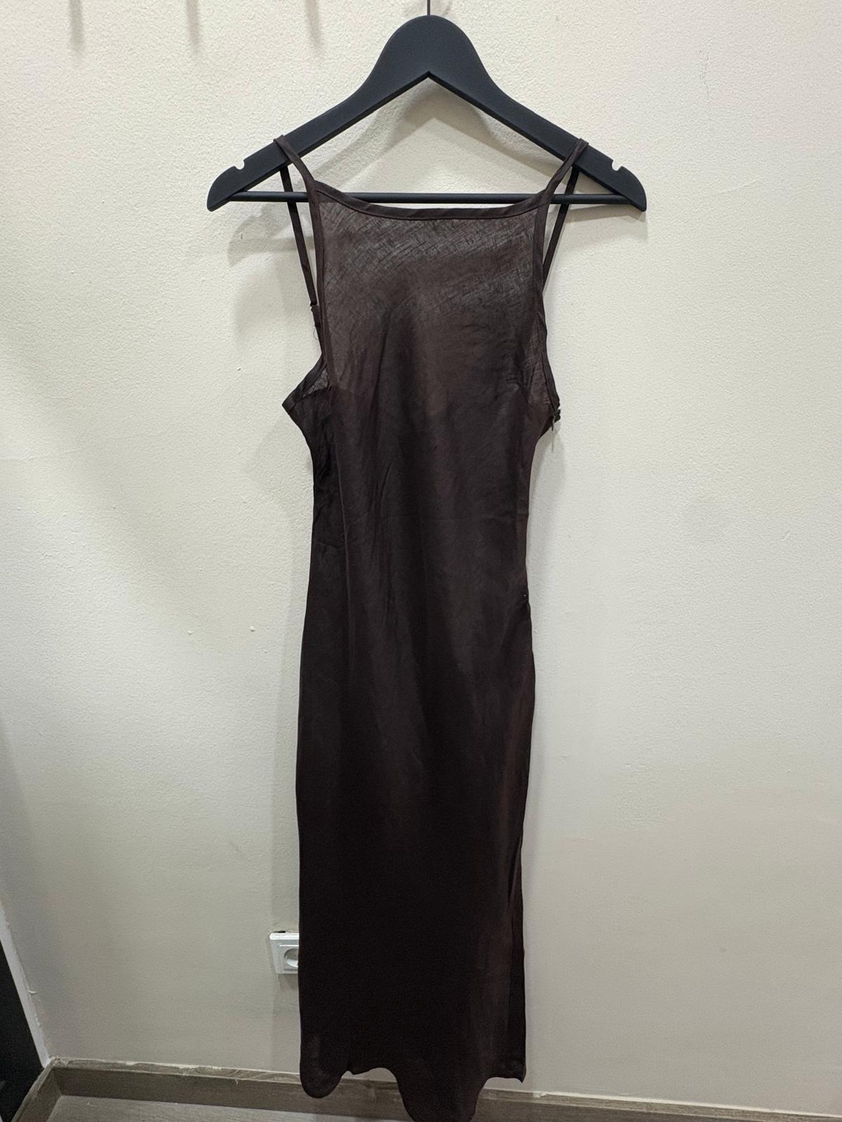 Vestido de lino Marrón