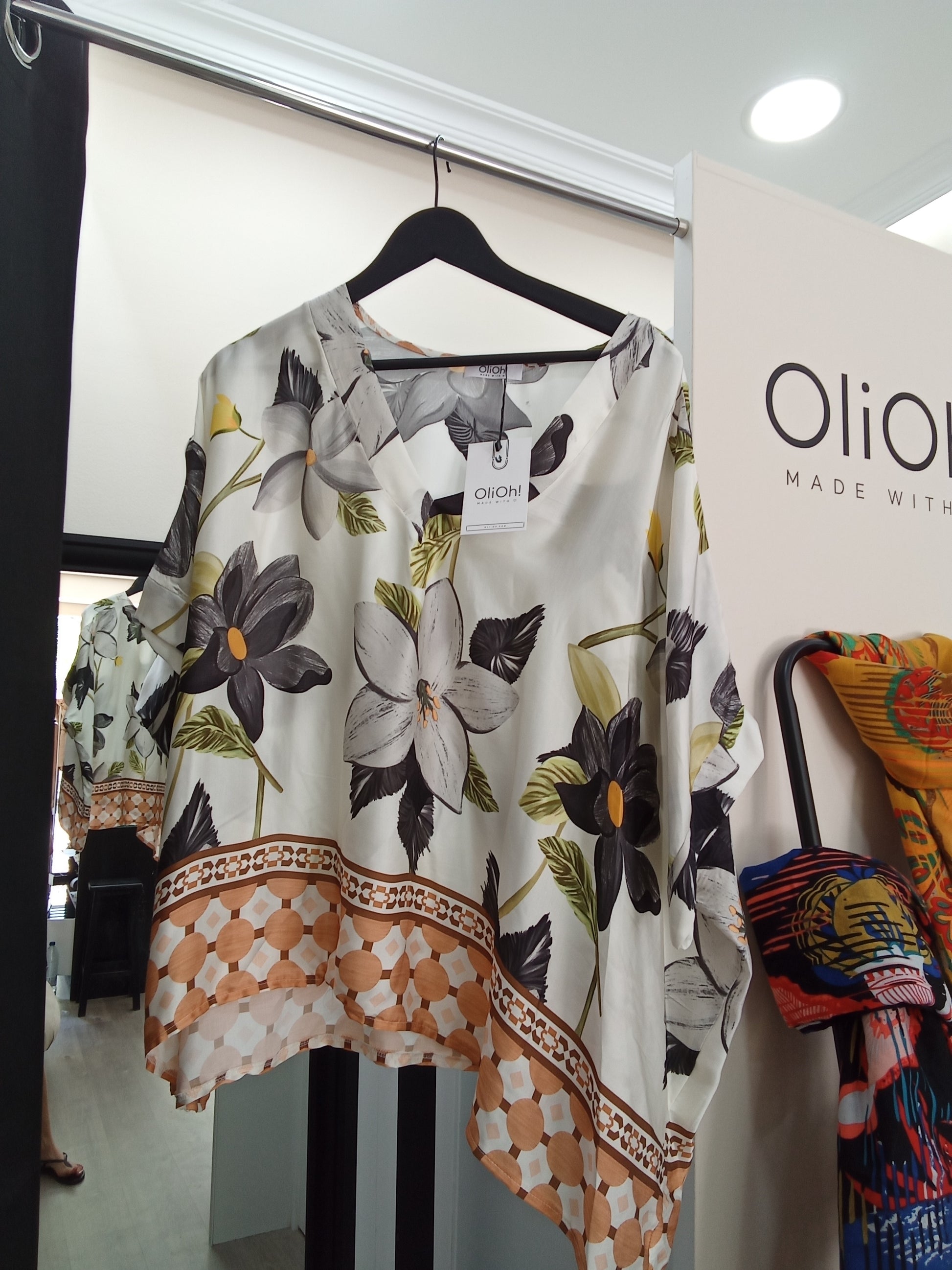 Blusa flor de loto