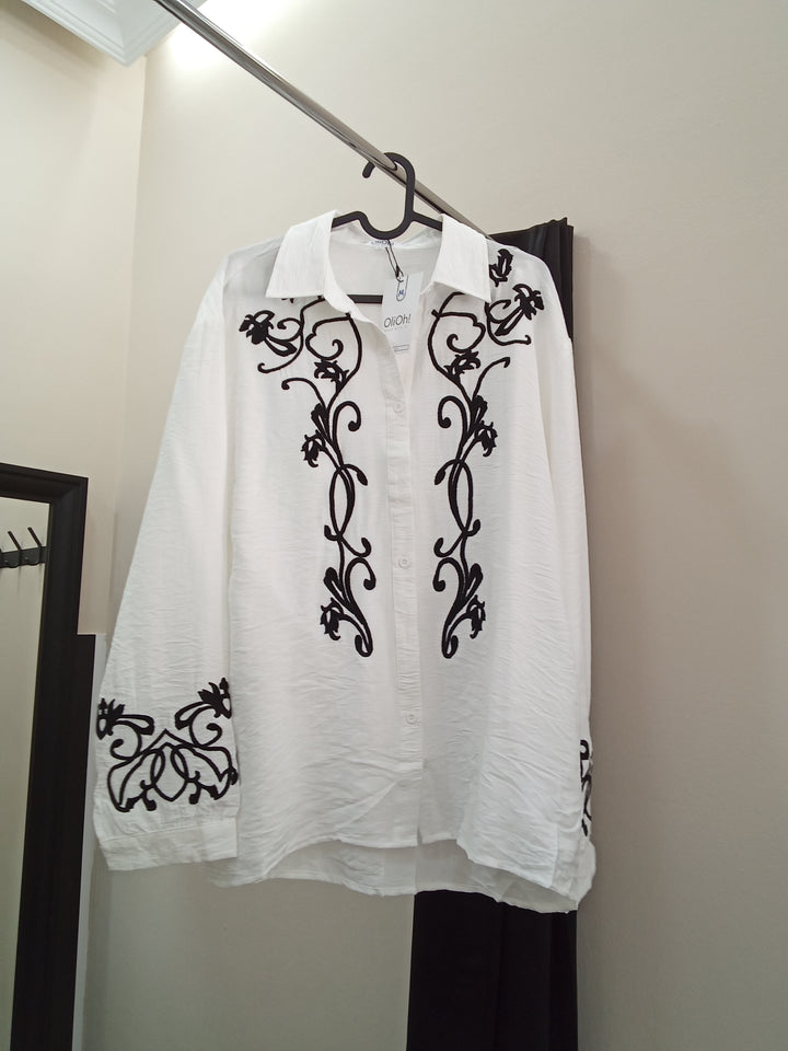 Camisa bordada azul o negro