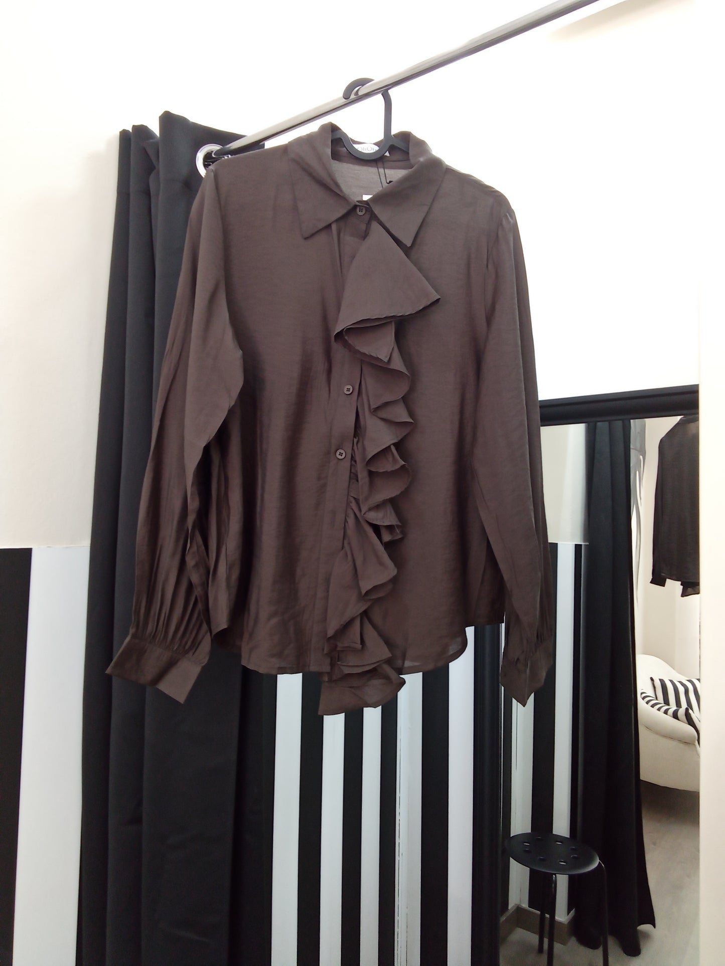 Camisa volantes