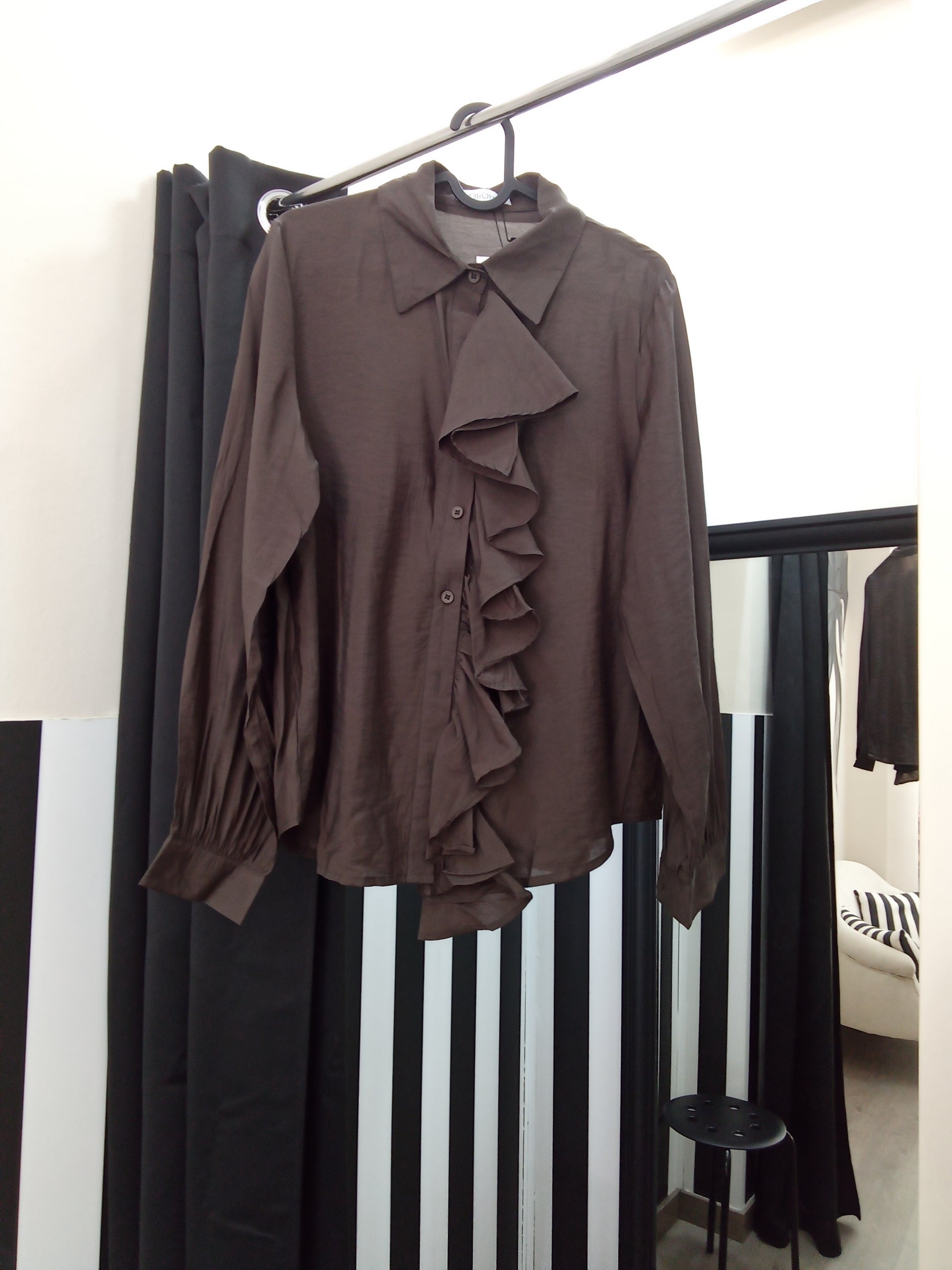 Camisa volantes