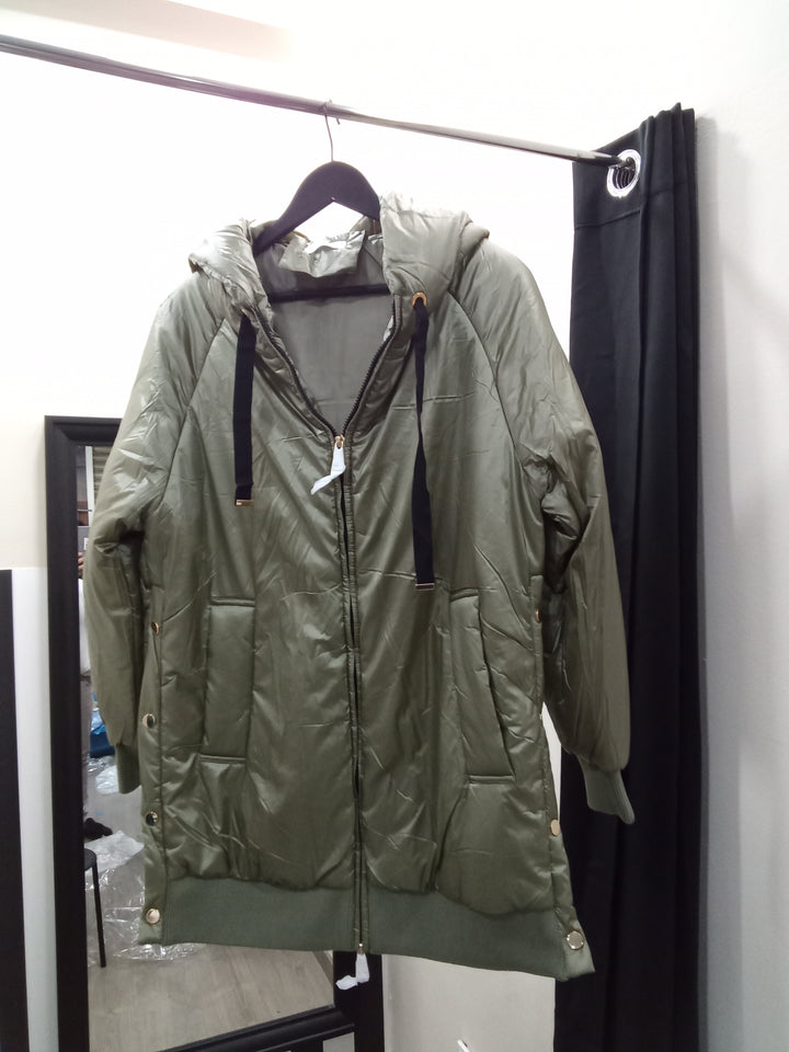 Chaqueta con capucha