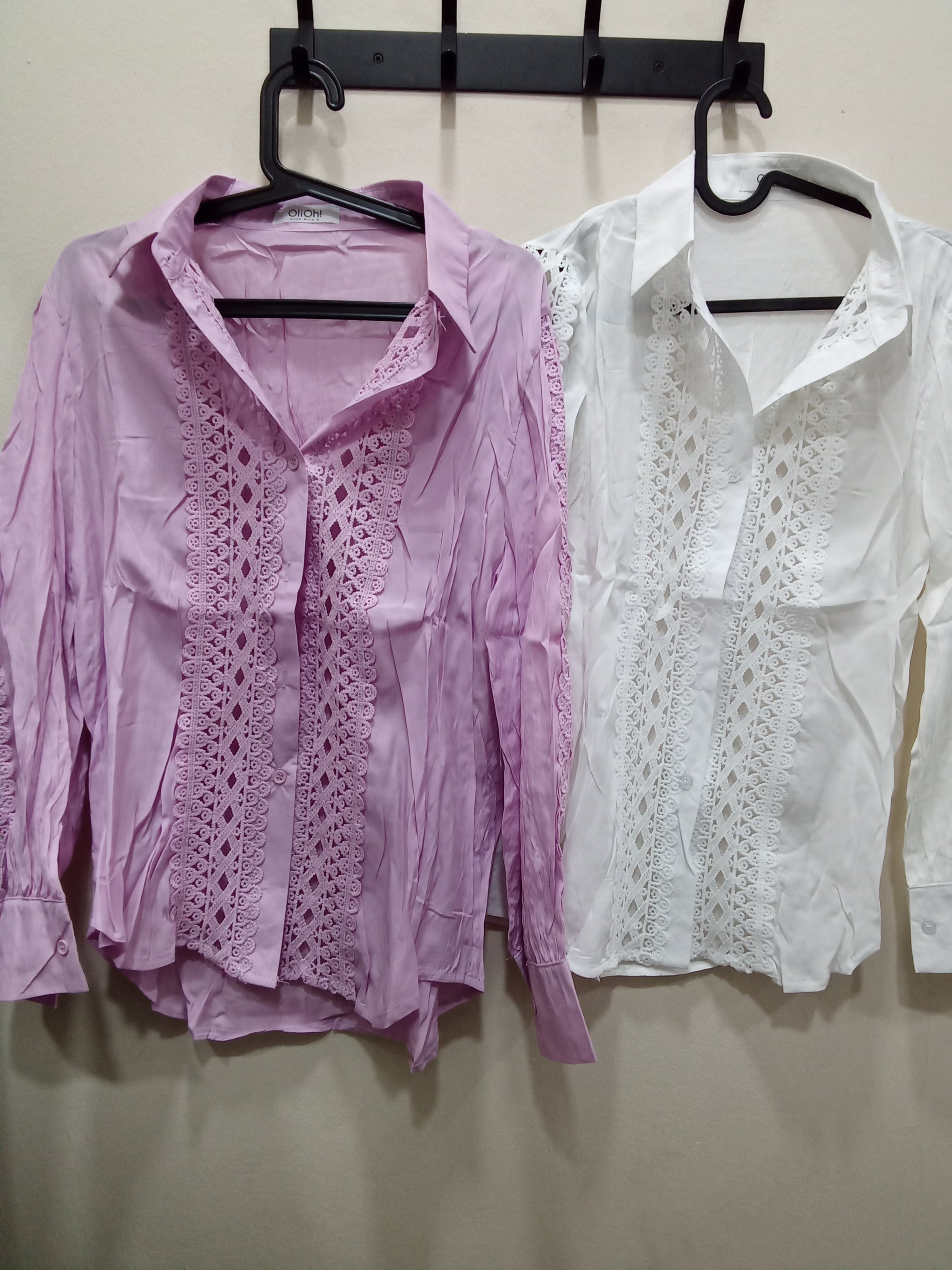 Camisa con detalles